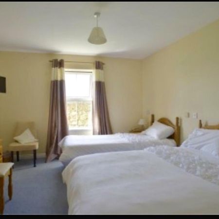 Tory Harbour View Hotel Tory Island エクステリア 写真